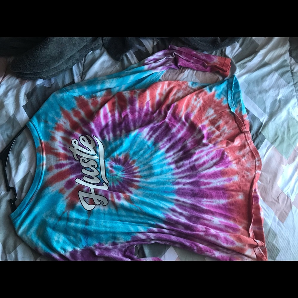 2x tie dyed hustle women long sleeve shirt.